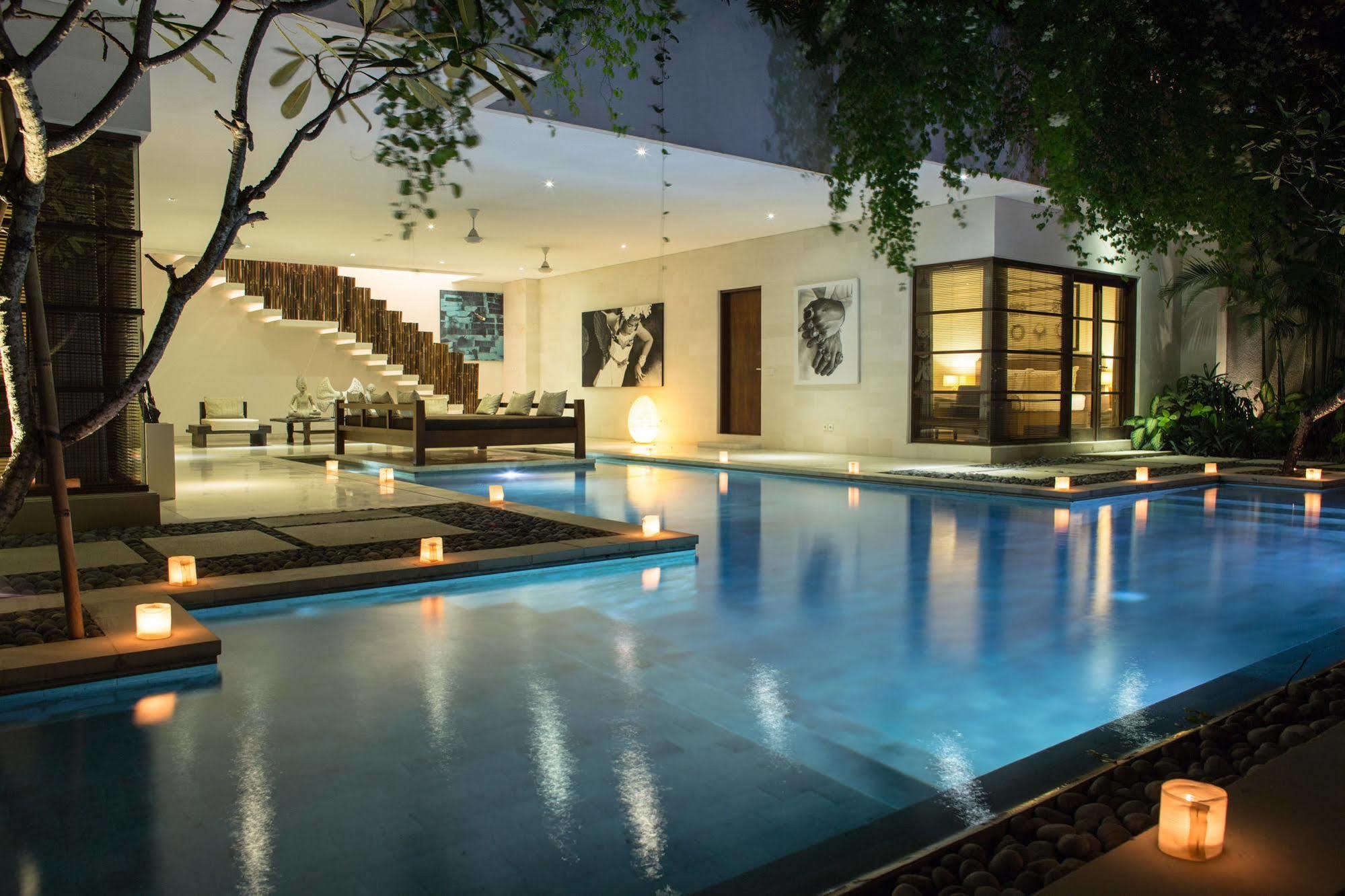 Nyaman Villas Seminyak Exterior photo